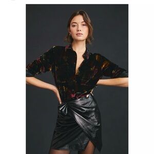 Anthropologie Pilcro Hadley Relaxed Velvet Button Down, Size L